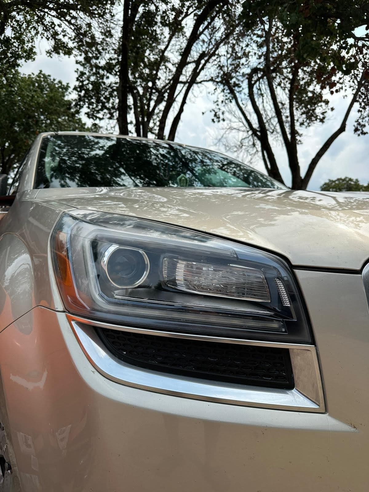 Headlight after restoration - clear and like new